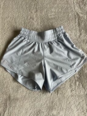 Lululemon Hotty Hot Shorts *Long 4” size 0